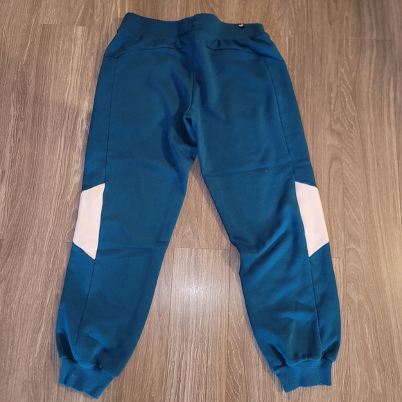 Puma sweatpants - Picture 2 of 4
